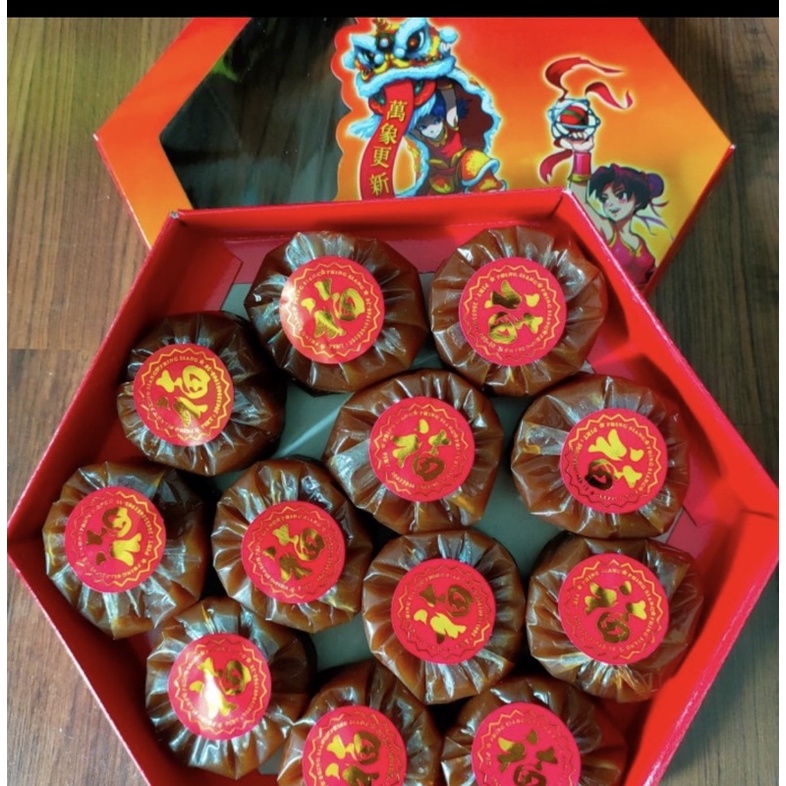 

Hampers Imlek Kue Keranjang mini isi 12