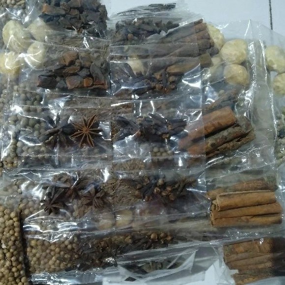 

Bumbu Pawon/Rempah Plastik