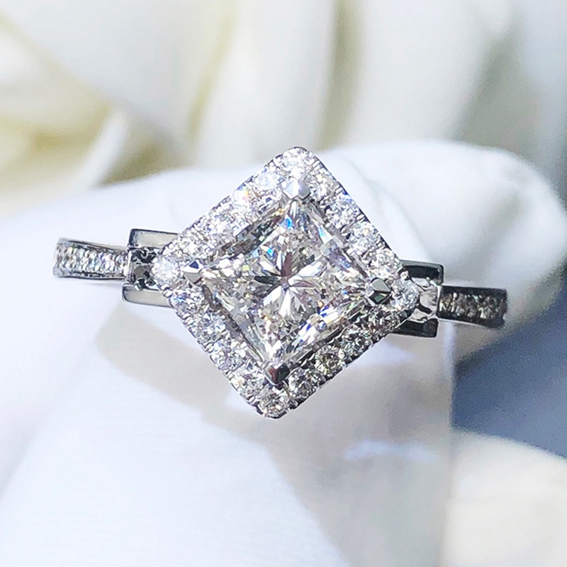 Cincin Bentuk Persegi Bahan Cubic Zirconia Warna Silver Untuk Wanita