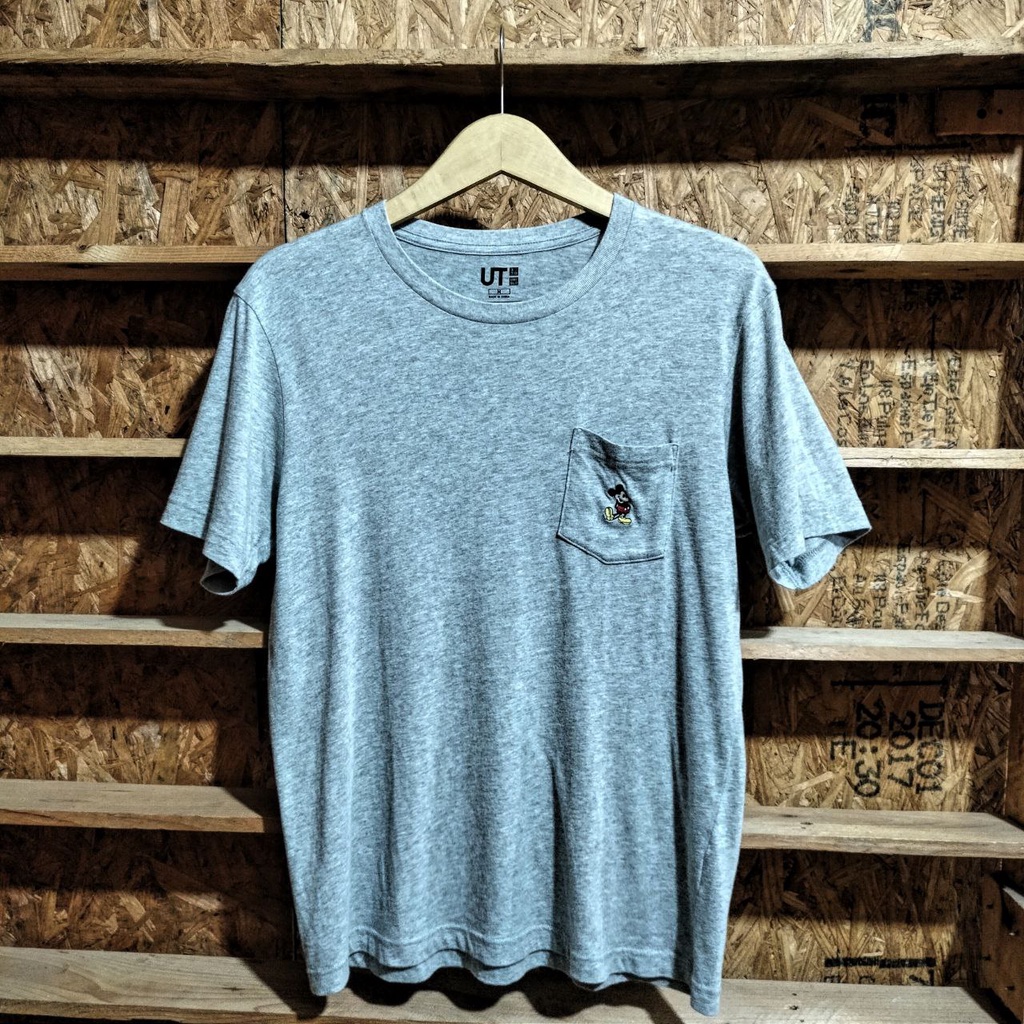 Kaos UT Uniqlo Mickey Second Original
