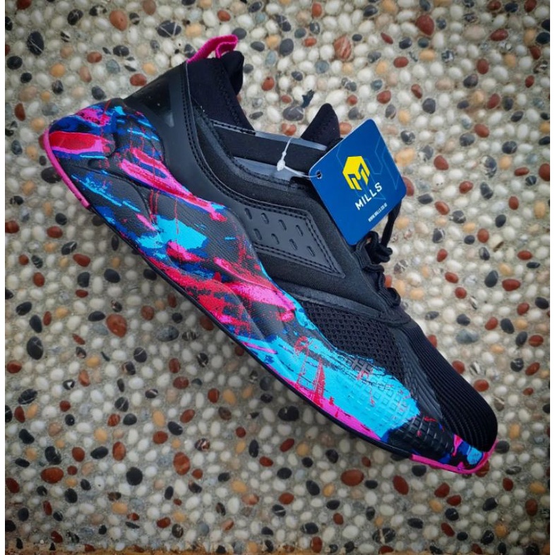 Sepatu Running MILLS REVOLT BETA - BLACK/SPLASH CAMO