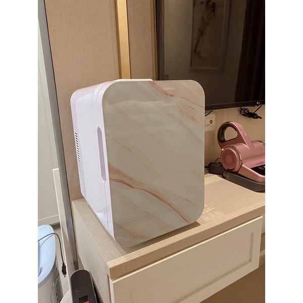 Mini Fridge 10L / Kulkas Kosmetik / Kulkas Asi Mini PRELOVED