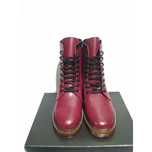 sepatu DR Martin 8hole