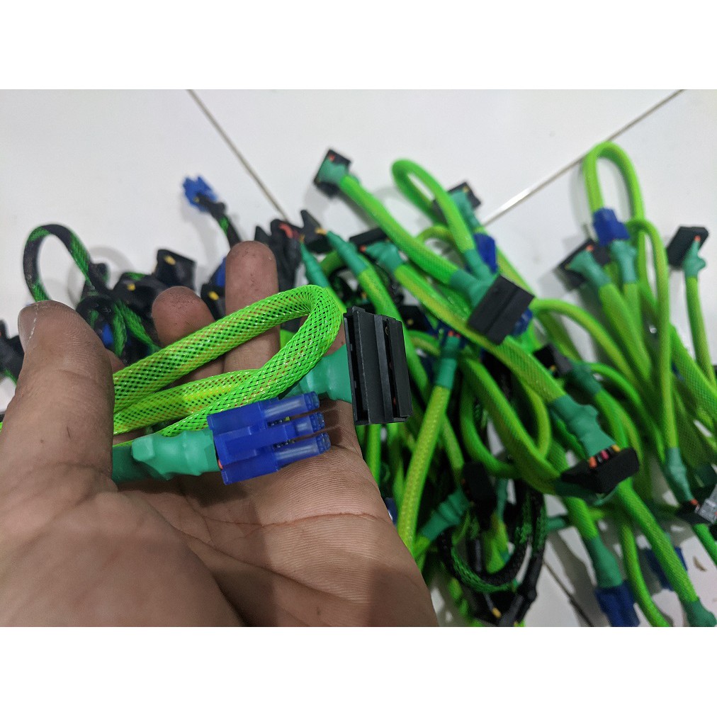 KABEL MODULAR SATA PSU POWER SUPPLY DARI PSU 6 PIN KE SATA SATA CONNECTOR