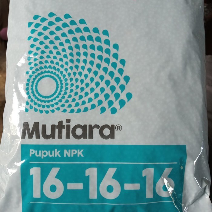 Pupuk NPK Mutiara 16-16-16 kemasan asli 1 kg