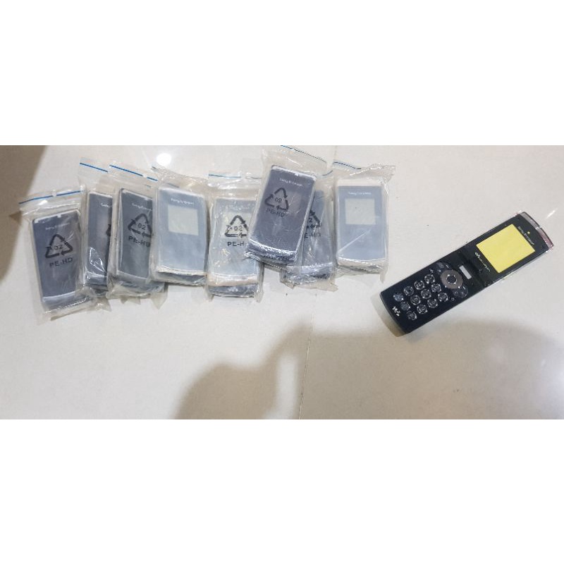 casing sony ericsson w980 w980i tulang keypad warna belakang sudah lengket