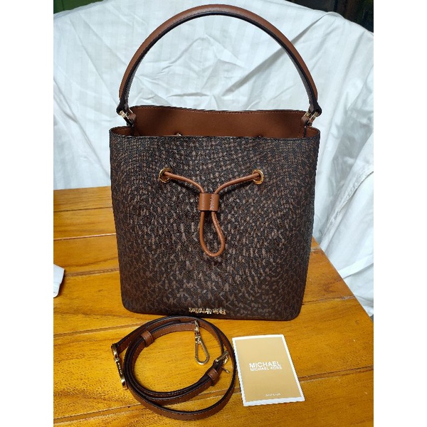 TAS MK Michael Kors Bucket Bag Suri LARGE Brown 100 % Authenctic