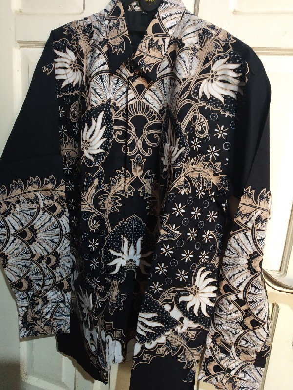 Wedanta Pinus Pendek Batik Pria Bahan Katun Primisima Full Furing