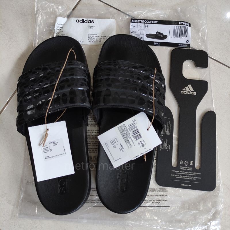 Sendal Adidas SWIM Adilette Comfort Sandals Unisex Hitam FY8555