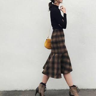 GU by UNQ Midi Mermaid Skirt - Rok Wanita Original Branded-4