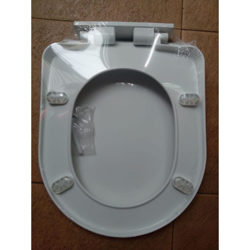 tutup closet duduk ulu