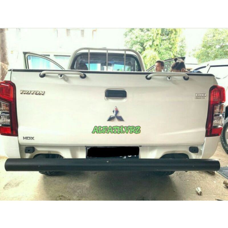 Bumper belakang for TRITON
