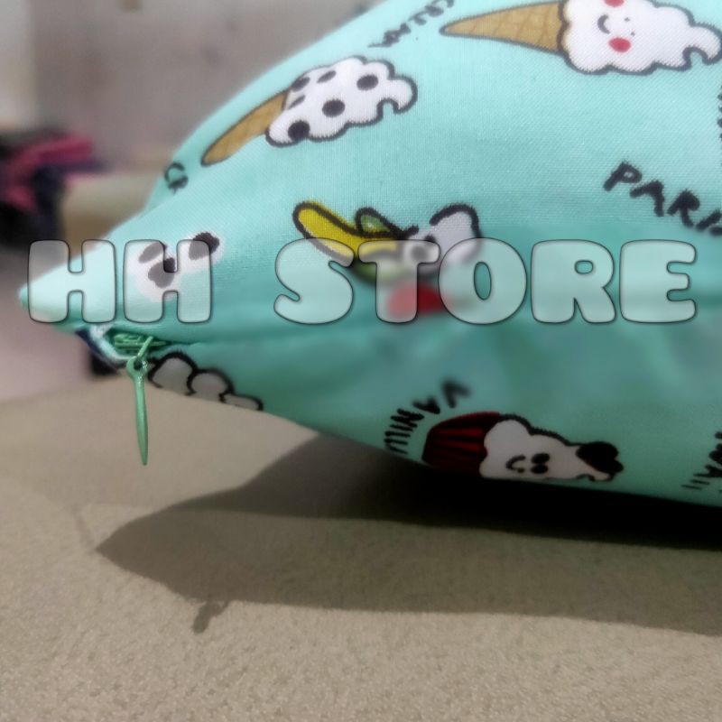 Sarung Bantal Sofa 40x40 cm Resleting Jepang Invicible Zipper - HH STORE