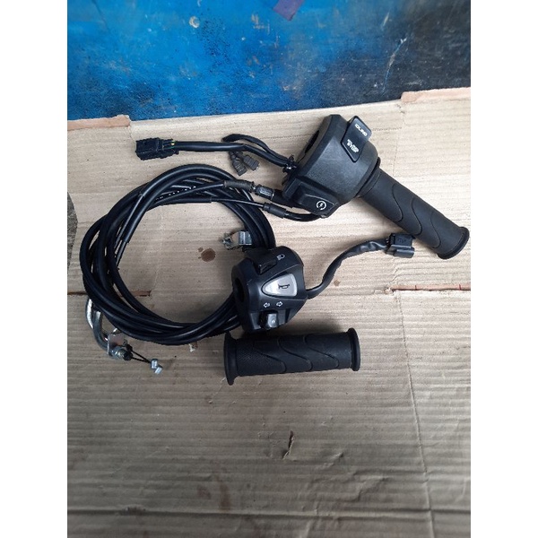 Holder sakar fullset kanan kiri Vario 150 New led original copotan
