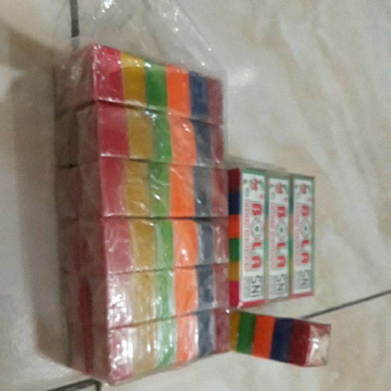 

plastisin (malam) Lilin mainan