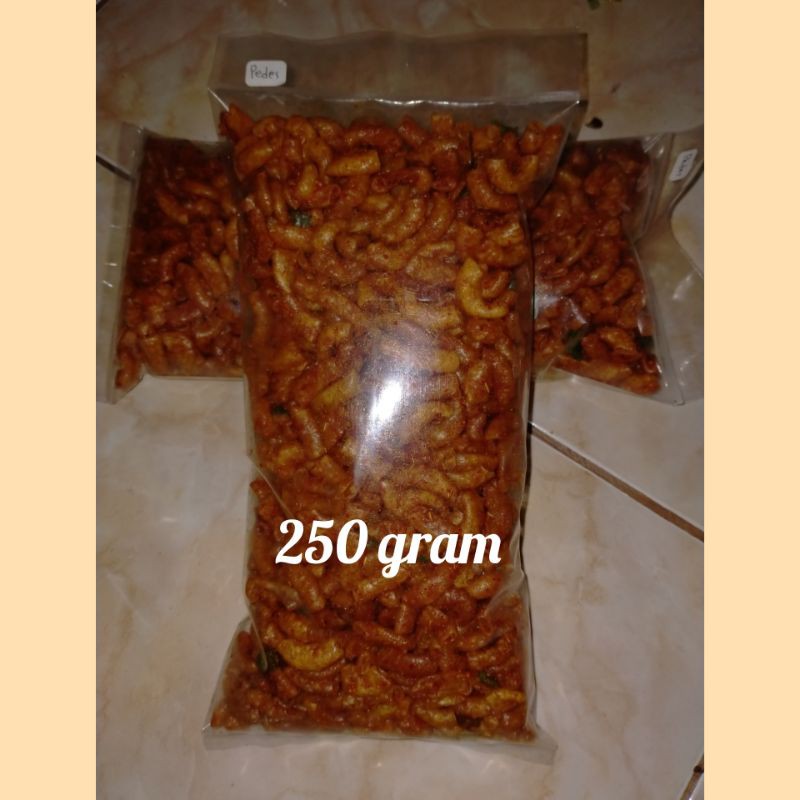 

MAKARONI CIKRUH PEDES 250 GRAM | Makroni Pedes | Cemilan Pedes