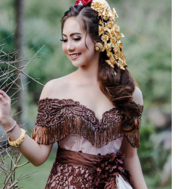 aplikasi gaun pengantin tratai slendang aksesoris bordire payet