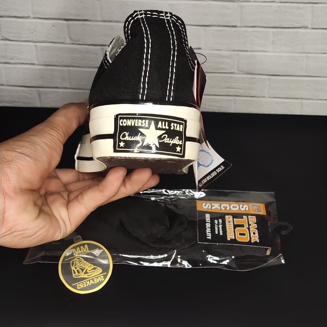 Sepatu Converse 70s Premium All Star Chuck Taylor CT Low Pendek Pria Wanita Warna Putih Hitam Murah-5