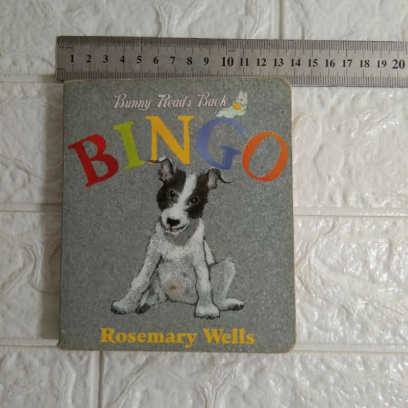Buku anak boardbook preloved second bekas Bunny Reads Back BINGO Rosemary Wells