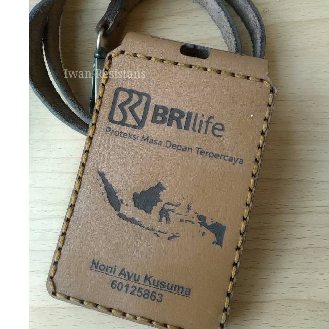 

iD card holder kulit asli,name tag kulit asli ,id card costum nama , photo dan instansi