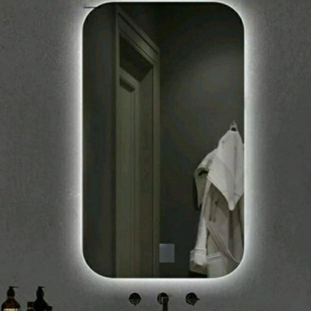 Cermin Dinding Kamar Mandi LED