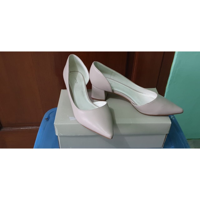 PRELOVED  HEELS VNC