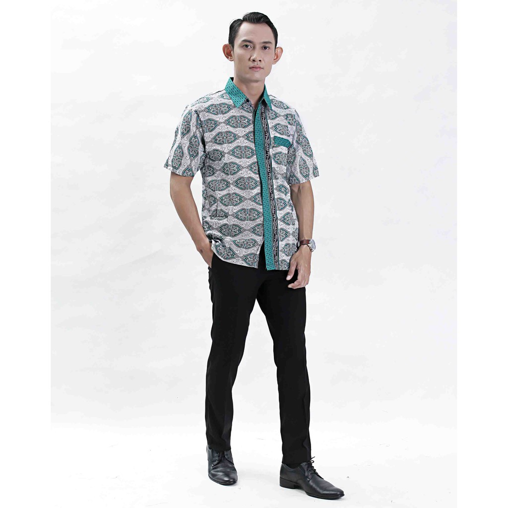 Batik Pria YIC Batik Pria PRIA MOTIF GARUDA HIJAU ATASAN BATIK MODERN BATIK MS