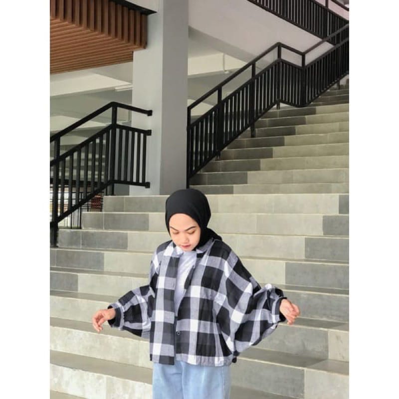 KEMEJA TAMARA BATWING FLANEL OUTER || KEMEJA KOTAK WANITA OVERSIZE || ATASAN TARTAN CROP LENGAN BALO