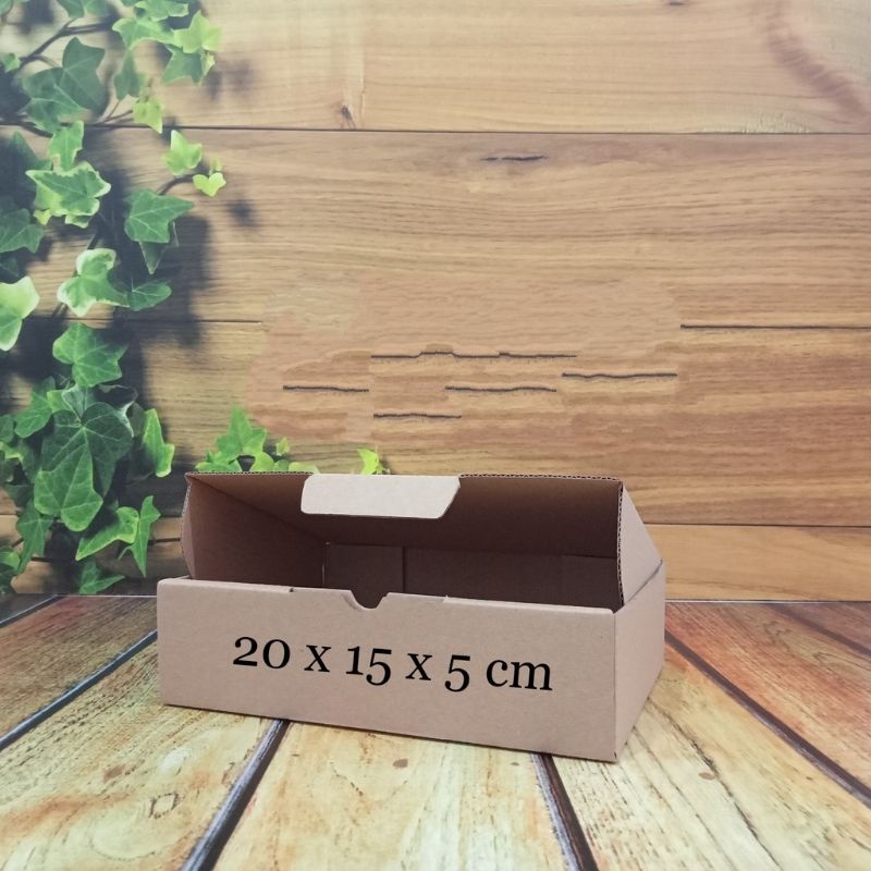 

kardus/box 20x15x5cm...die cut