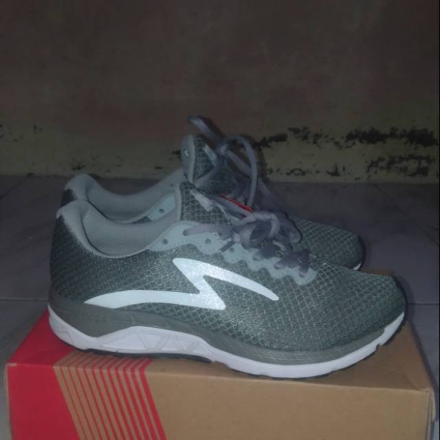 Sepatu Running Specs Dual Enduro - Abu-abu