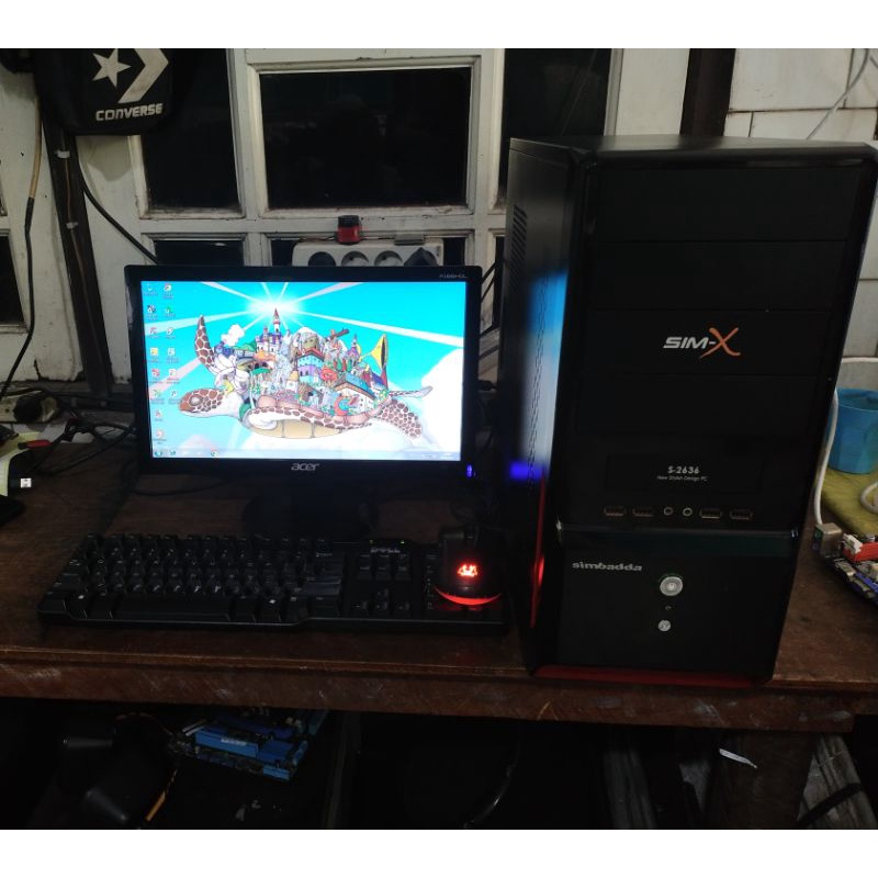 komputer 1 set core 2 quad ( 4 core ) / ram 4 GB / hardisk 500 GB /wifi /  VGA 1 gb