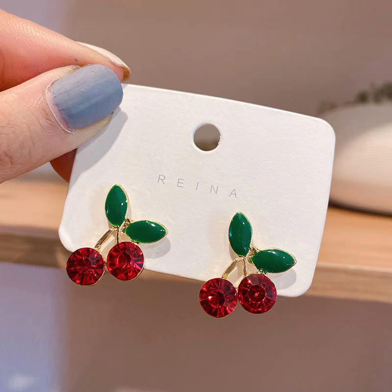 Gaya Korea sterling silver jarum musim panas merah gaya baru kecil cherry elegan manis anting-anting