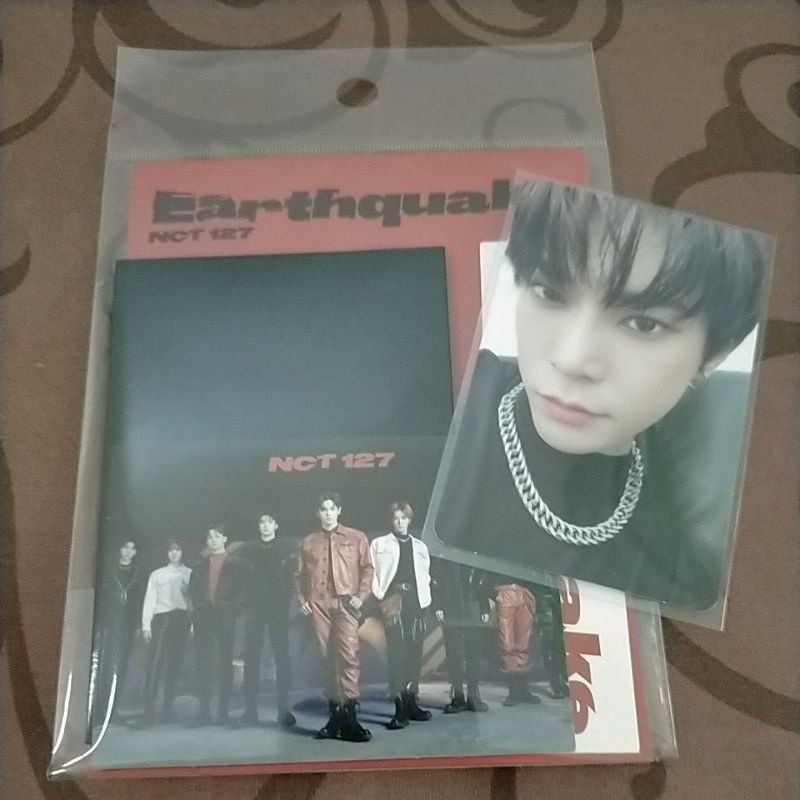 PC NCT 127 Doyoung Luggage Earthquake Official Set with sticker