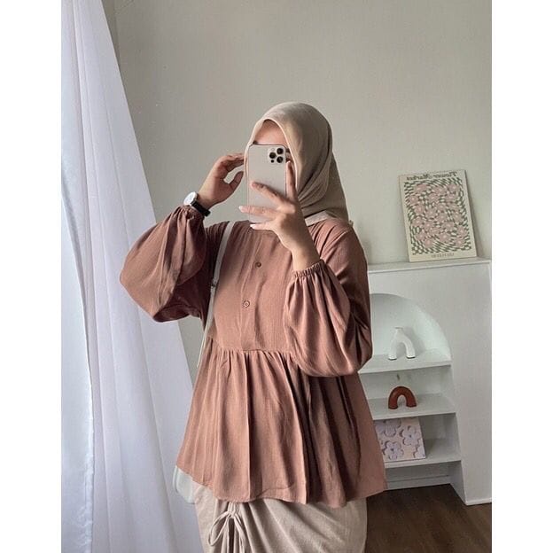 𝐊𝐈𝐑𝐀𝐍𝐈 Kimi Blouse Atasan Wanita Polos Kerah Shanghai Ruffle Lengan Panjang Crinkle Airflow Hits OOTD