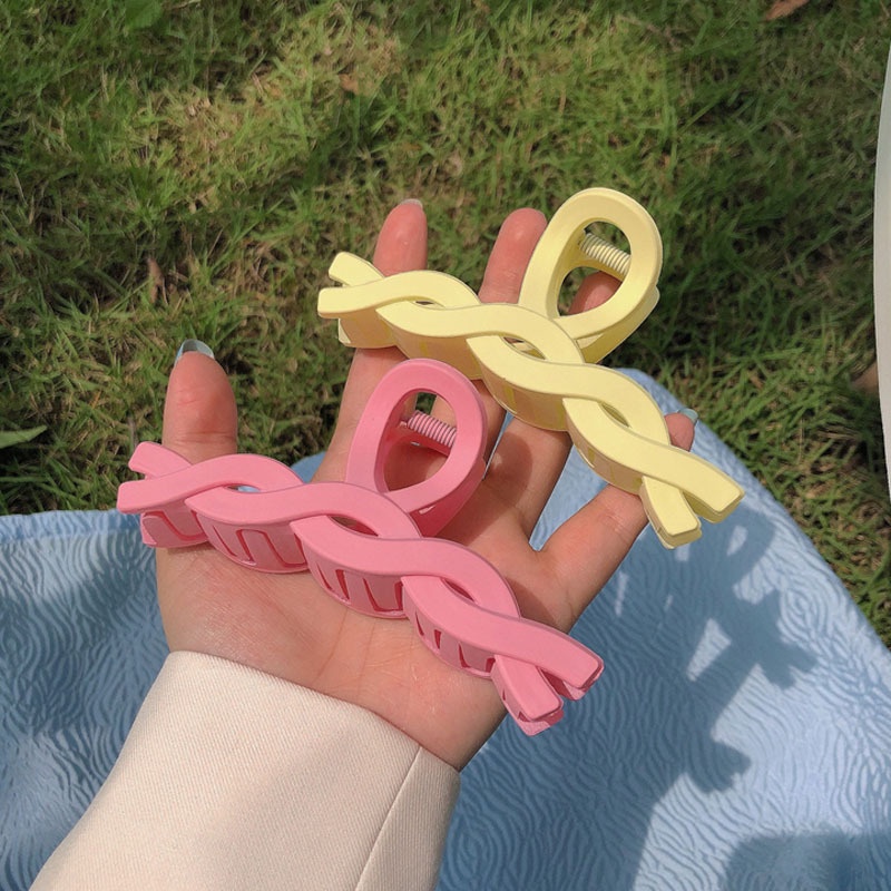 JEPIT MODEL TWIST WARNA TERANG POLOS JEPITAN RAMBUT KOREA JEDAI PASTEL CEPOL KASUAL AKSESORIS RAMBUT HAIRCLIP HAIR CLAW CLIP CAKAR  WANITA ANAK
