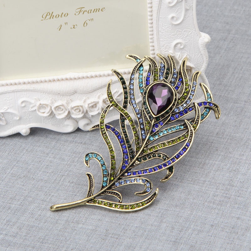 SIY  Vintage Peacock Feather Gold-plated Multi-color Rhinestone Brooch Pins Jewelry