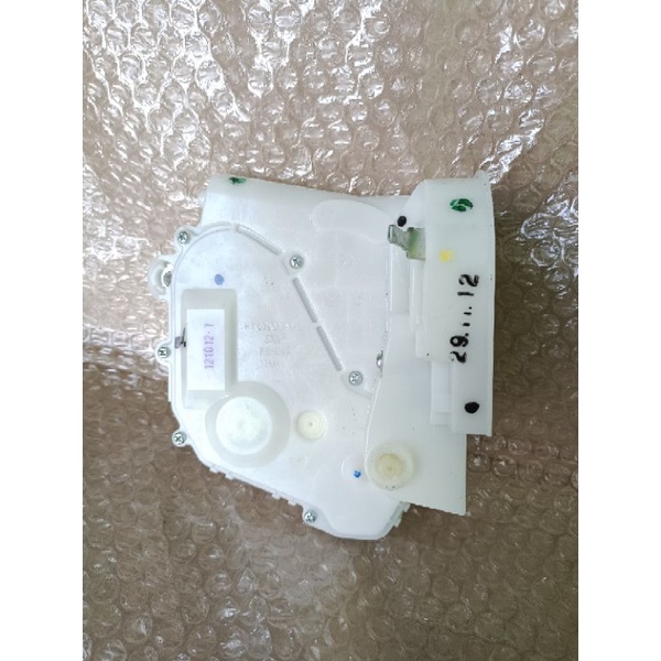 Door lock pintu tengah kanan RH jazz RS honda doorlock pintu jazz 2008 2010 2014