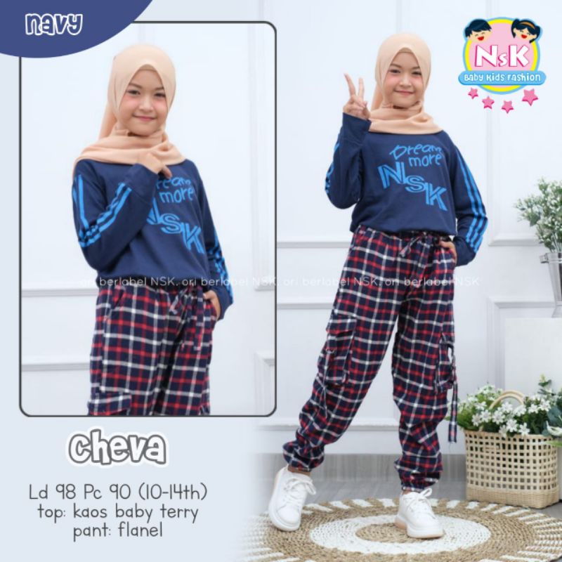 Cheva Ori By NsK / Setelan Anak Perempuan / One Set Kaos dan Celana Joger Tartan