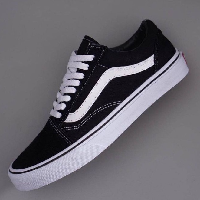 Jual SEPATU VANS OLD SKOOL BLACK WHITE KLASIK UNISEX GRADE ORIGINAL ...