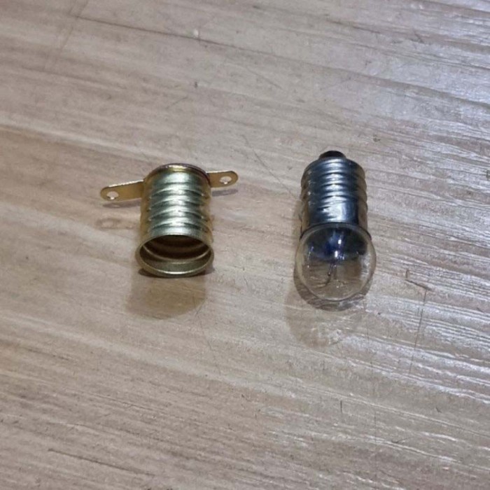 Fitting Bohlam Lampu Kecil Senter Praktek Sekolah KWM206 - Bohlam