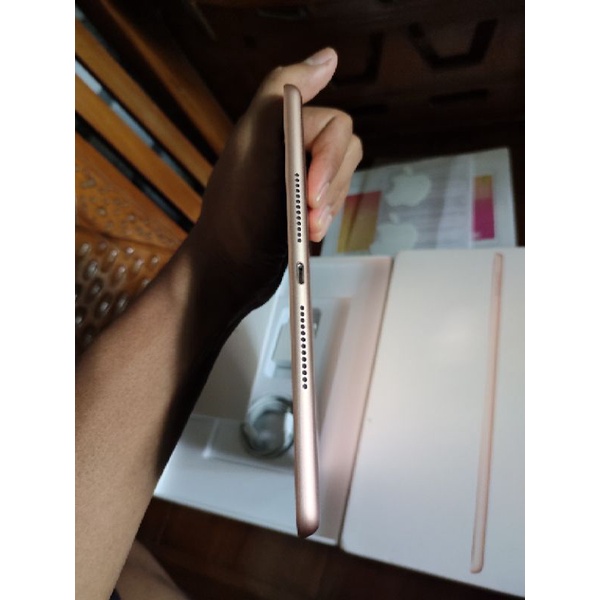 ipad 8 2020 Wi-Fi &amp; Wi-Fi Cell fullset bergaransi