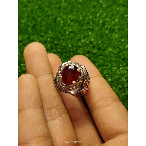 hessonite garnet Srilanka cutting