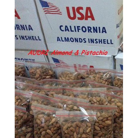 

Diskon Gila!! Almond Roasted (Kacang Panggang/Bakar) USA California Inshell 1000gr