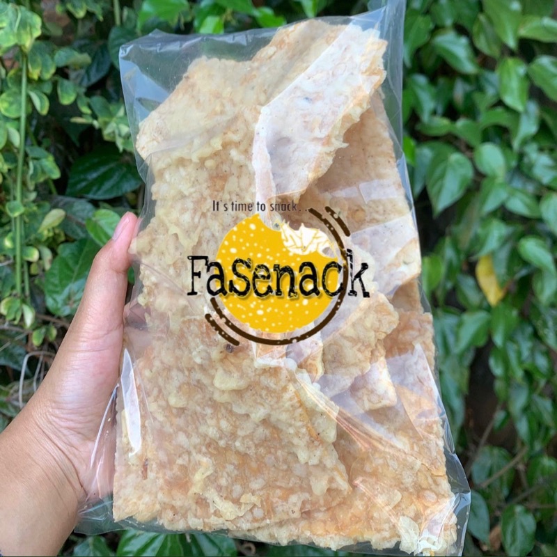 

KERIPIK TEMPE SUPER 250 gram/ KERIPIK TEMPE GURIH RENYAH KILOAN SNACK CEMILAN