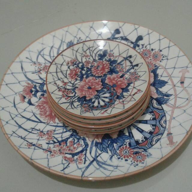 Piring keramik set jadul