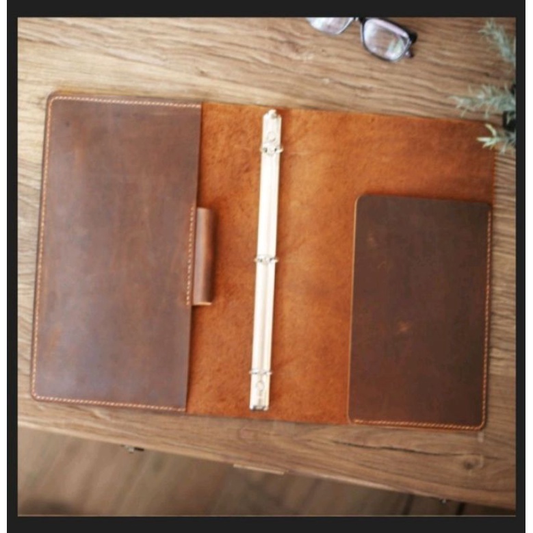 Binder Leather B5 dan Leather Sleeve Laptop Custom