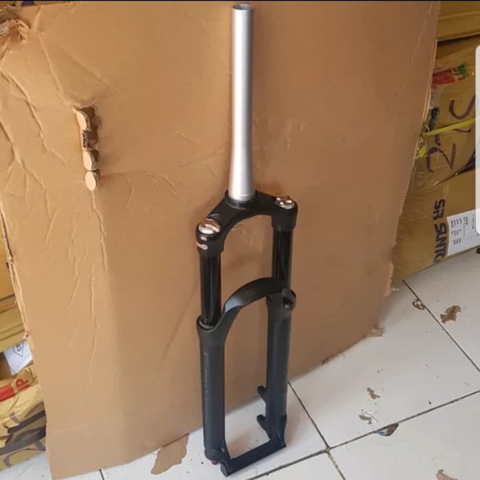 READY     Fork 27.5 Epixon Air travel 120 Lock rebound Tapper