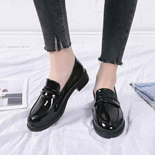 Sepatu Wanita / Sepatu Loafers Wanita /  Docmart bella