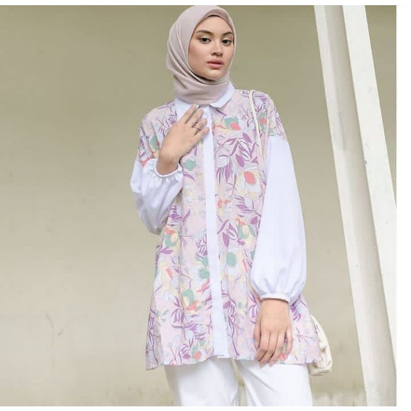 preloved ammi blouse by mudaofficial muda official wearing klamby heaven light vanilla hijab