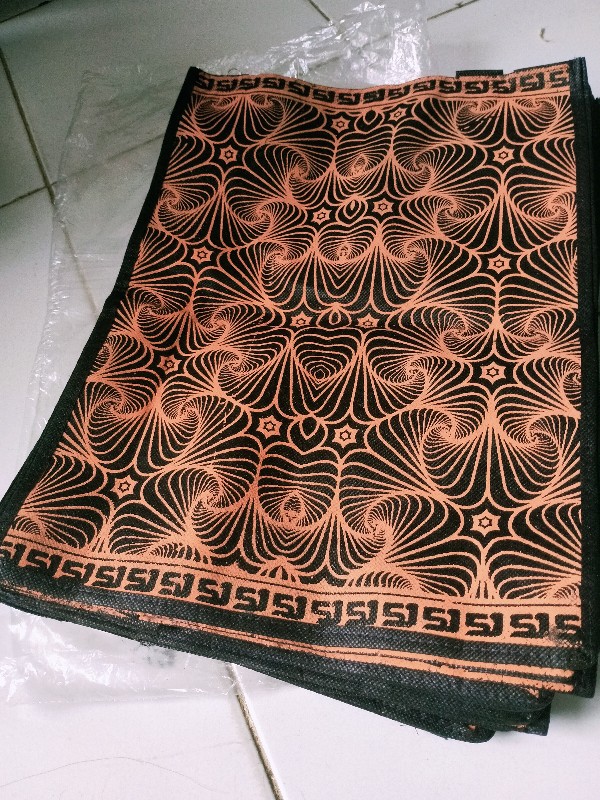 (l) Goodiebag Batik Tebal (40x30x8cm)